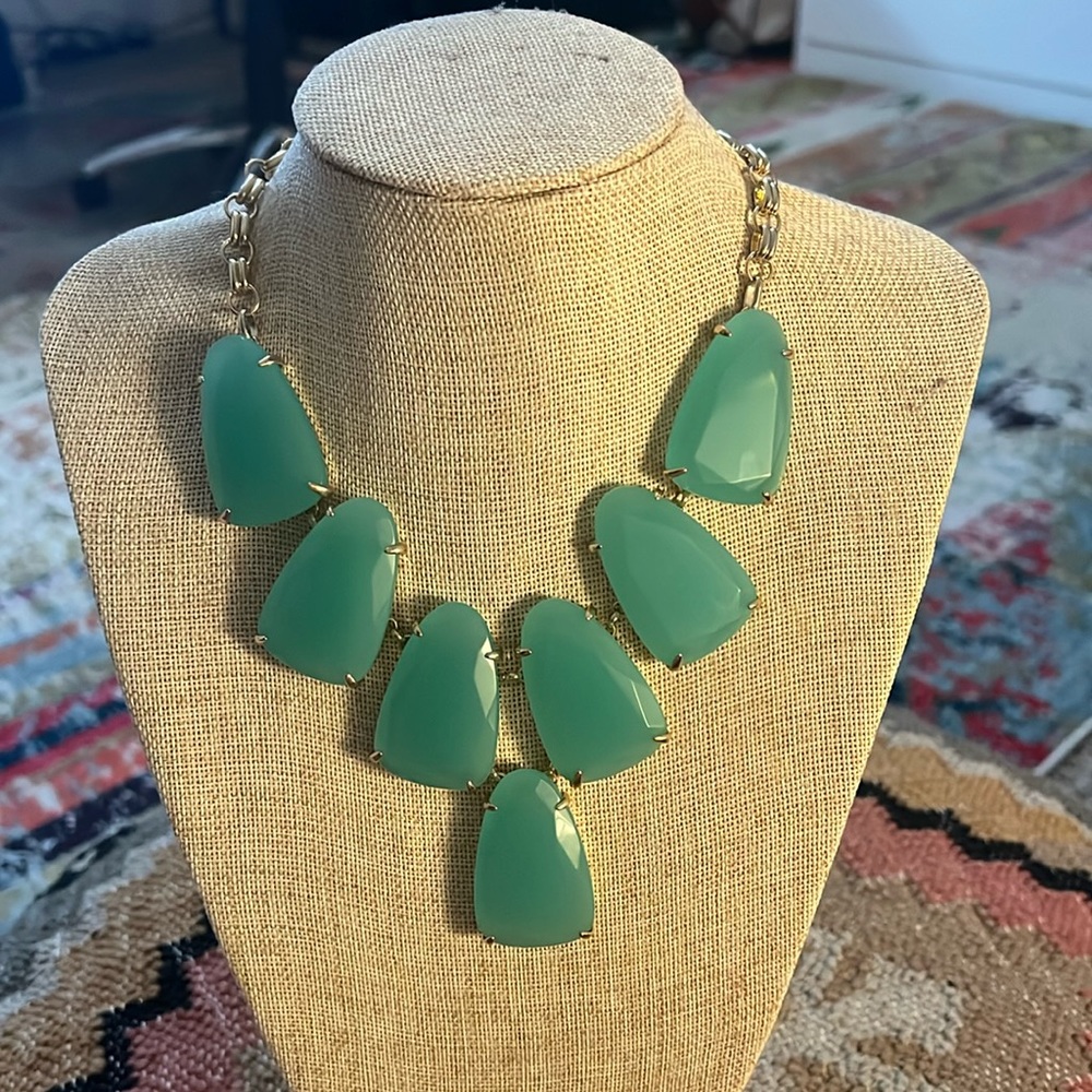 Kendra Scott CHALCEDONY Green Harlow Gold Statement Necklace Color 451
